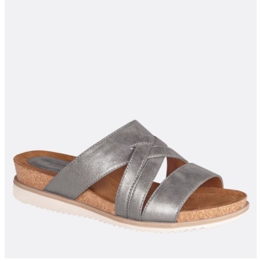 LAST ONE! New Women’s Strappy Woven Footbed Slides